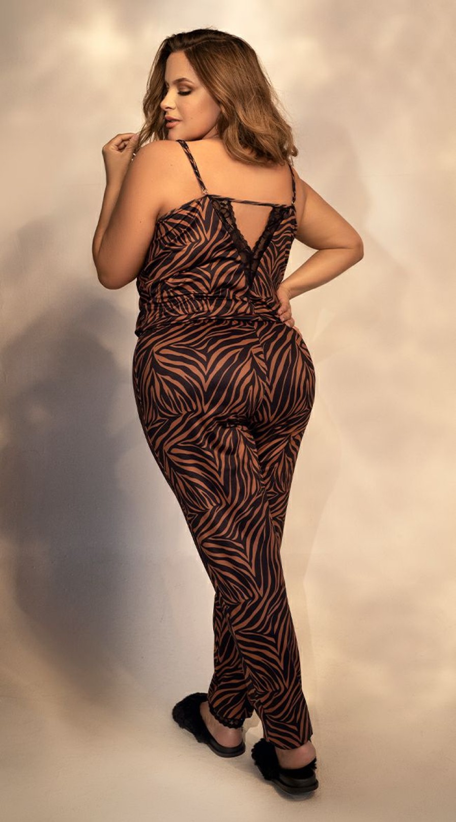 Lingerie * | Mapale Plus Size Tiger Eyes Pajama Set